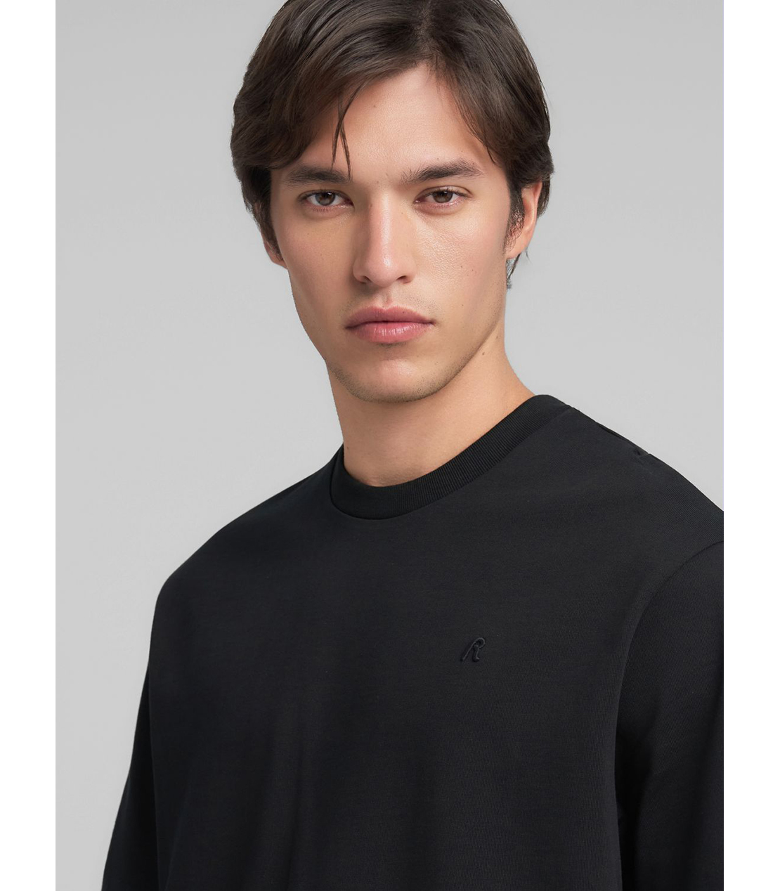 リラックスフィット Ｒロゴ ヘビーコットンジャ－ジーTシャツ 詳細画像 ブラック 5